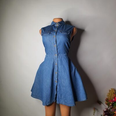 Blue denim flayed gown size: 10 colour: Blue