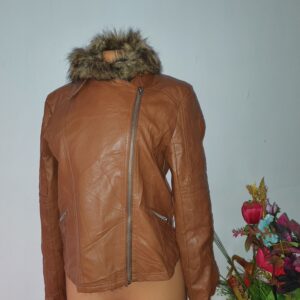 Women's leather jacket with detachable fur